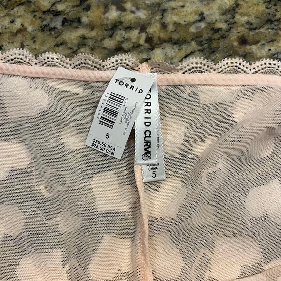 NEW W TAGS Torrid‎ Cheeky Sz 5 Pink Hearts Lace Panty W Slit Crotch - Picture 2 of 5